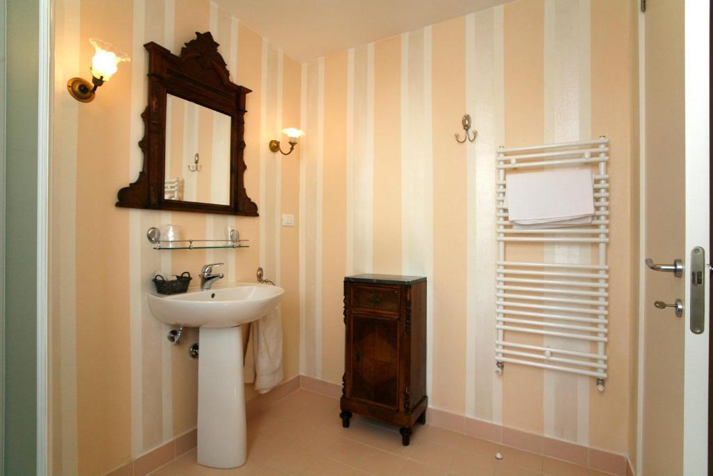 Villa Amelia Rooms Marina di Pietrasanta Quarto foto